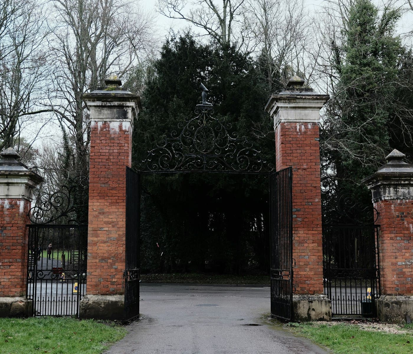 Bespoke wrought iron and steel gates welded in London